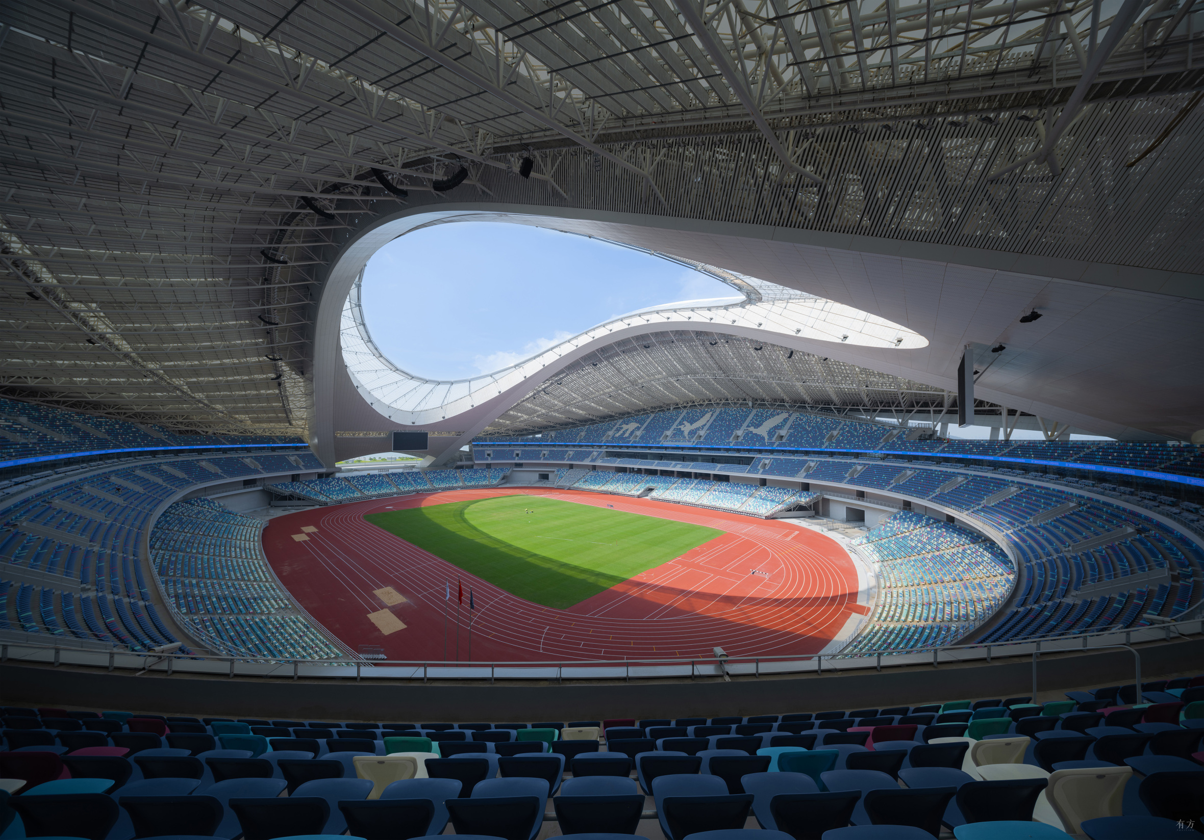 颜骏凌：真正的冠军点是德比；年轻球员涌现对中国足球是好事