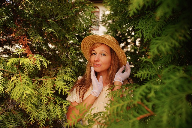 中国队以6战6胜战绩击败韩国、法国，王楚钦三战全胜，赛后坦言累，网友调侃其“铁人三项”。