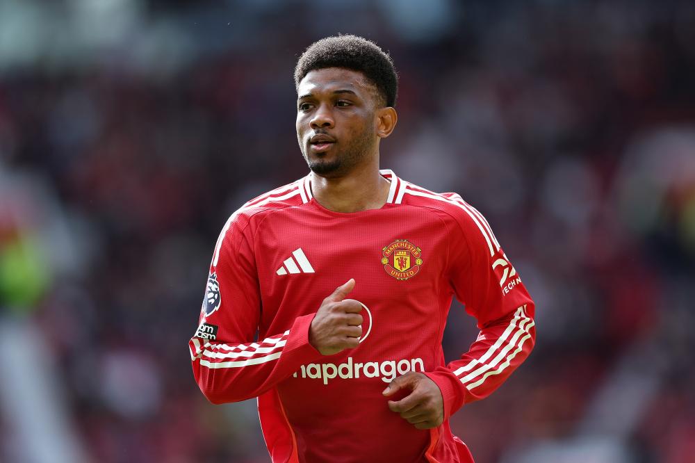 皇马齐达内战术显效4-0取胜塞尔塔